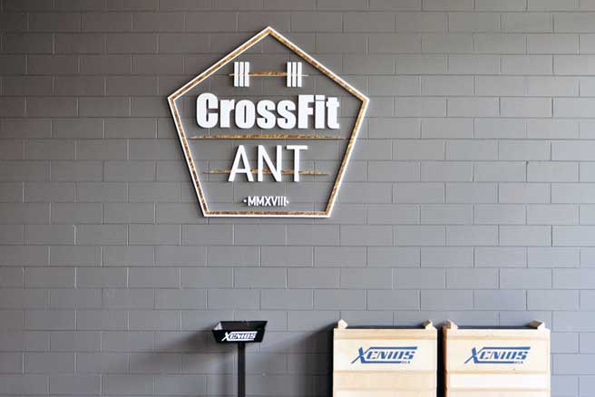 loghi in polistirolo per palestre CrossFit